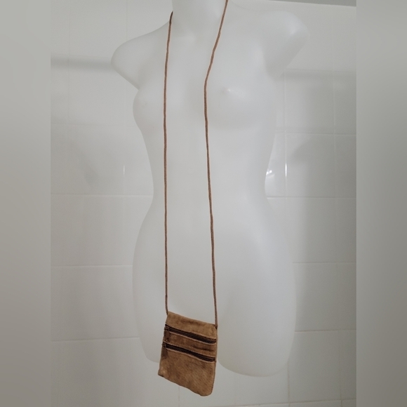 Vintage Tan Suede Zippered  Change Purse - Picture 2 of 8